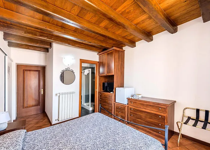 Bb Il Re Reginella 4* Рим